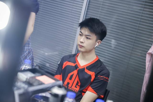在一次引人
